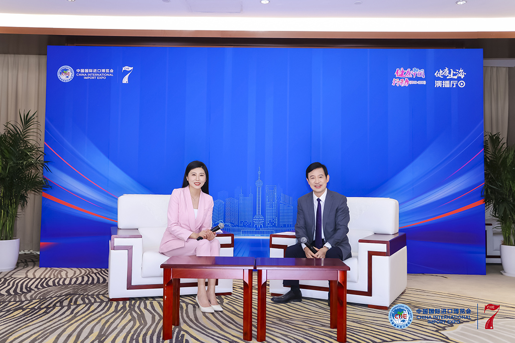 进博会首开健康直播节目:科创与科普,一名医生如何修炼两种“内功”