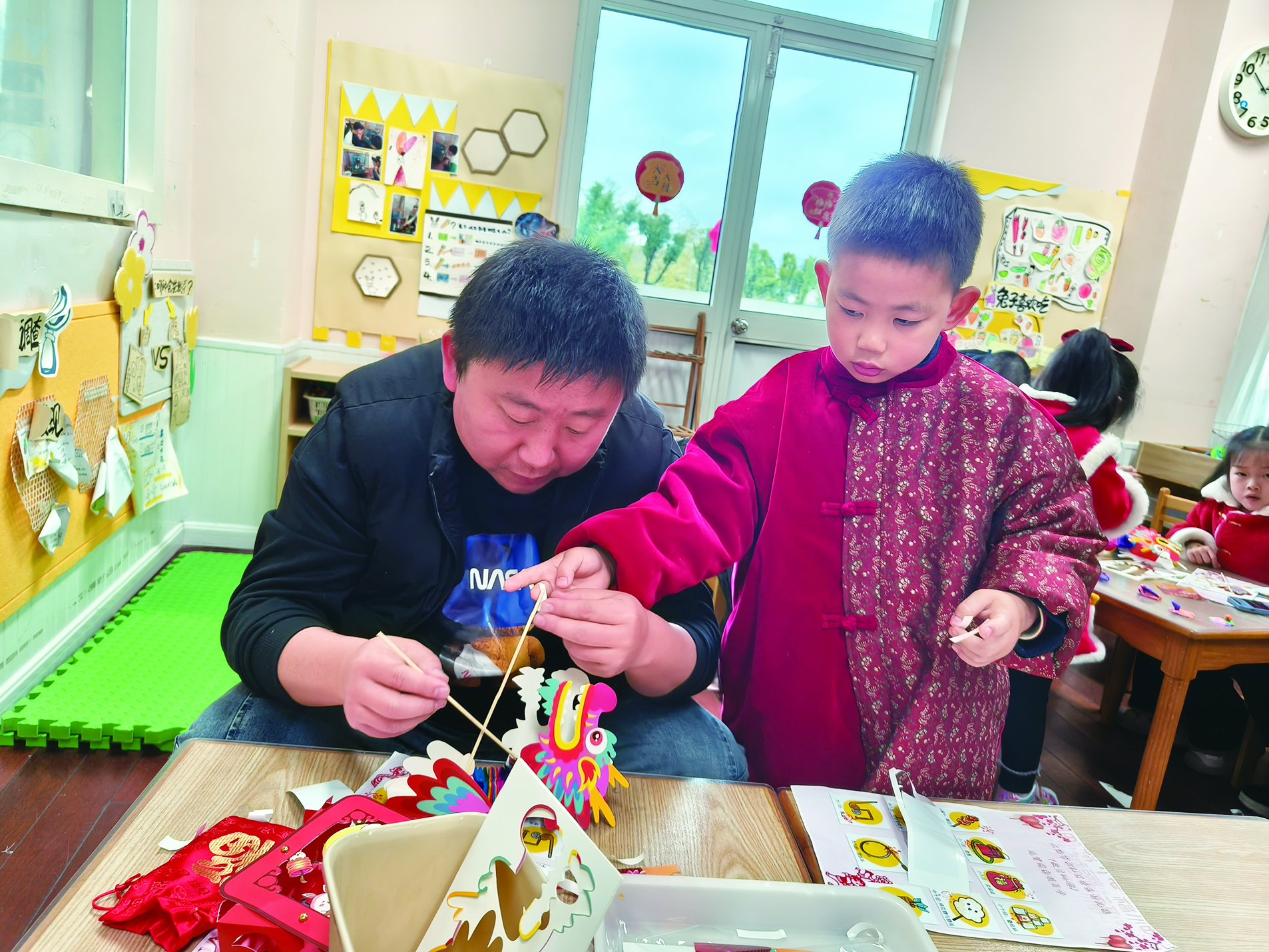 校园变乐园萌娃闹元宵
