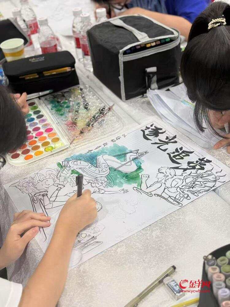 “明年还要来!”南国书香节的这场手抄报赛事何以圈粉亲子、师生?