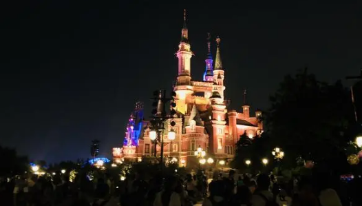 上海迪士尼早鸟票周日要补差价吗2023